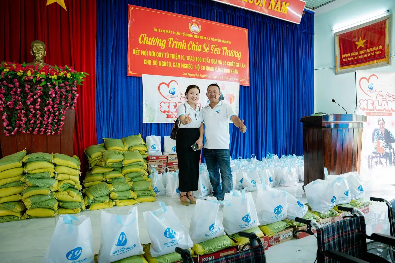 Hình ảnh minh họa sự hỗ trợ và giúp đỡ cho người gặp vấn đề cờ bạc, thể hiện cộng đồng và sự quan tâm